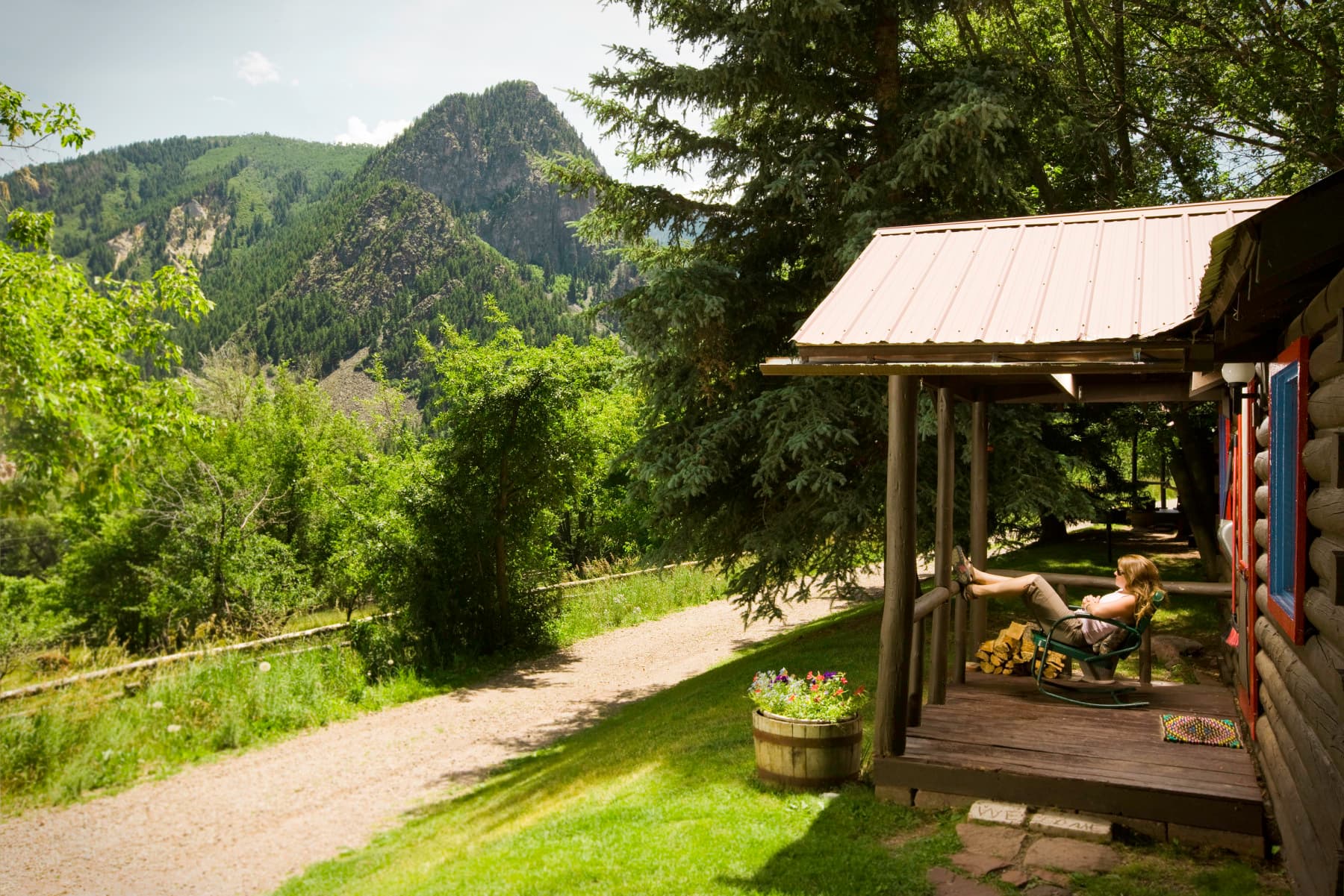 avalanche ranch cabins & hot springs photo 7