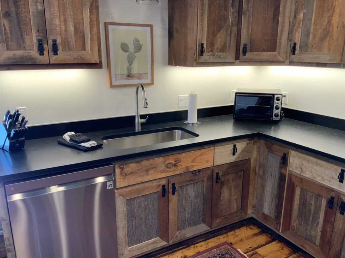 Historic Crested Butte Mule Barn kitchen