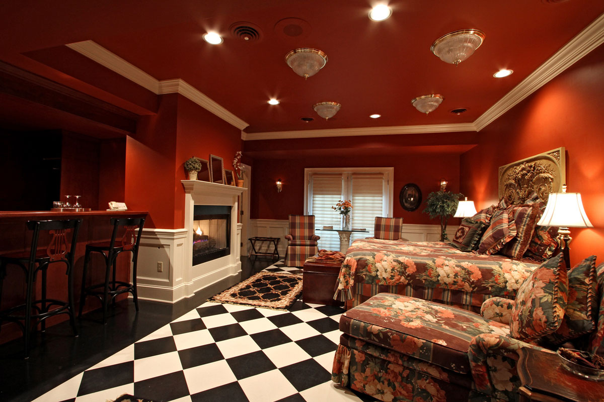 Claremont Inn & Winery