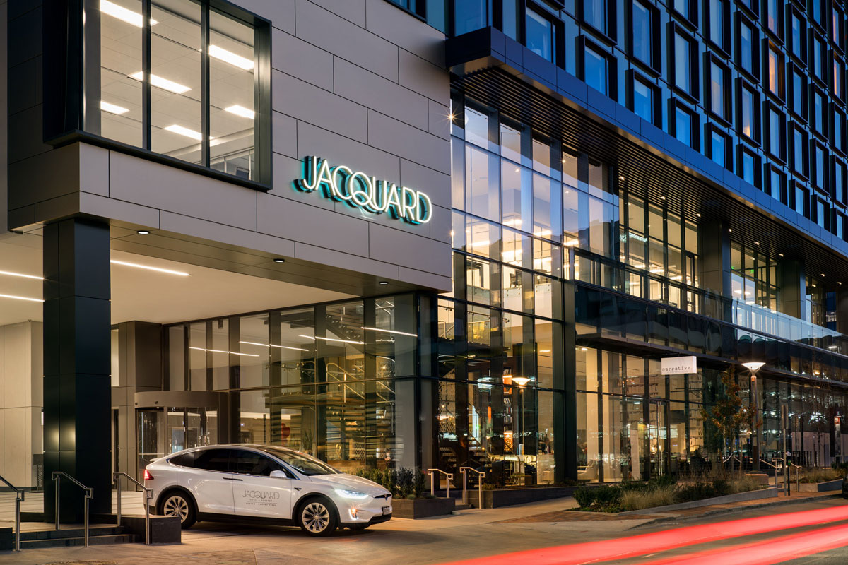 Jacquard Hotel & Rooftop 