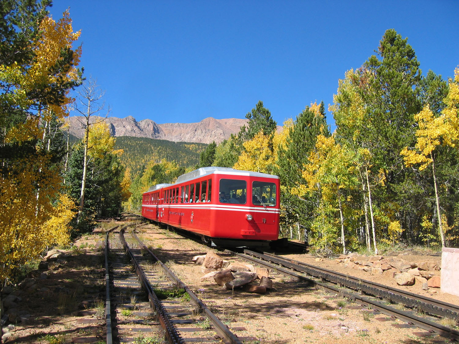 Things To Do In Colorado Springs Riding The Pikes Peak Cog Railway