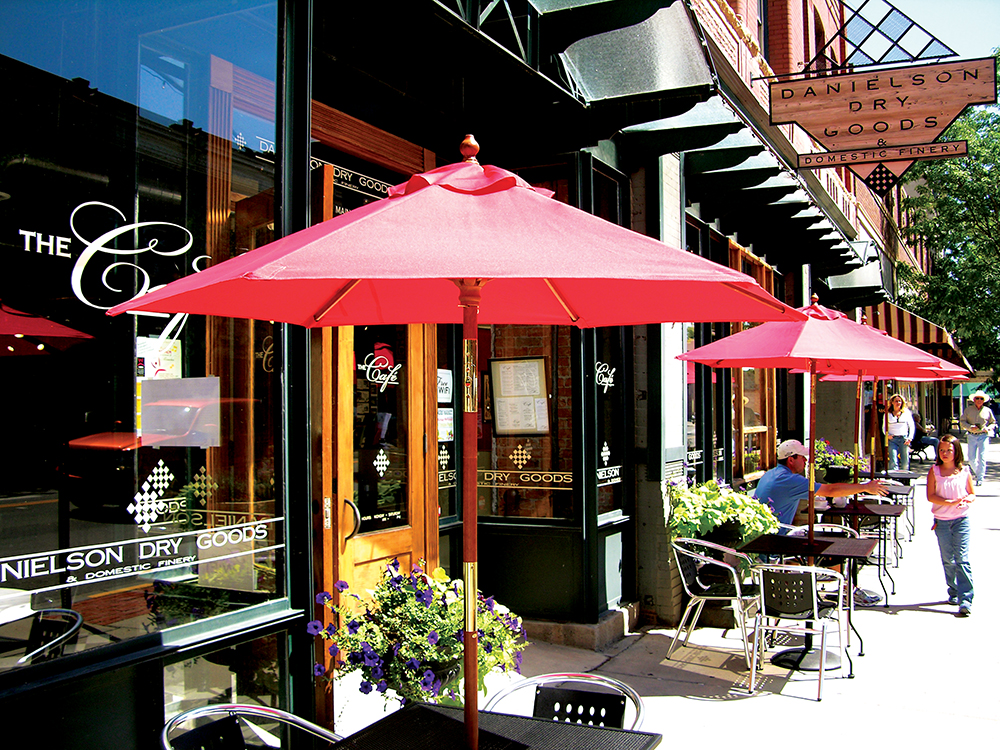 9 Restaurants In Colorado With Great Patio Views The Cafe On Trinidad S Main Street
