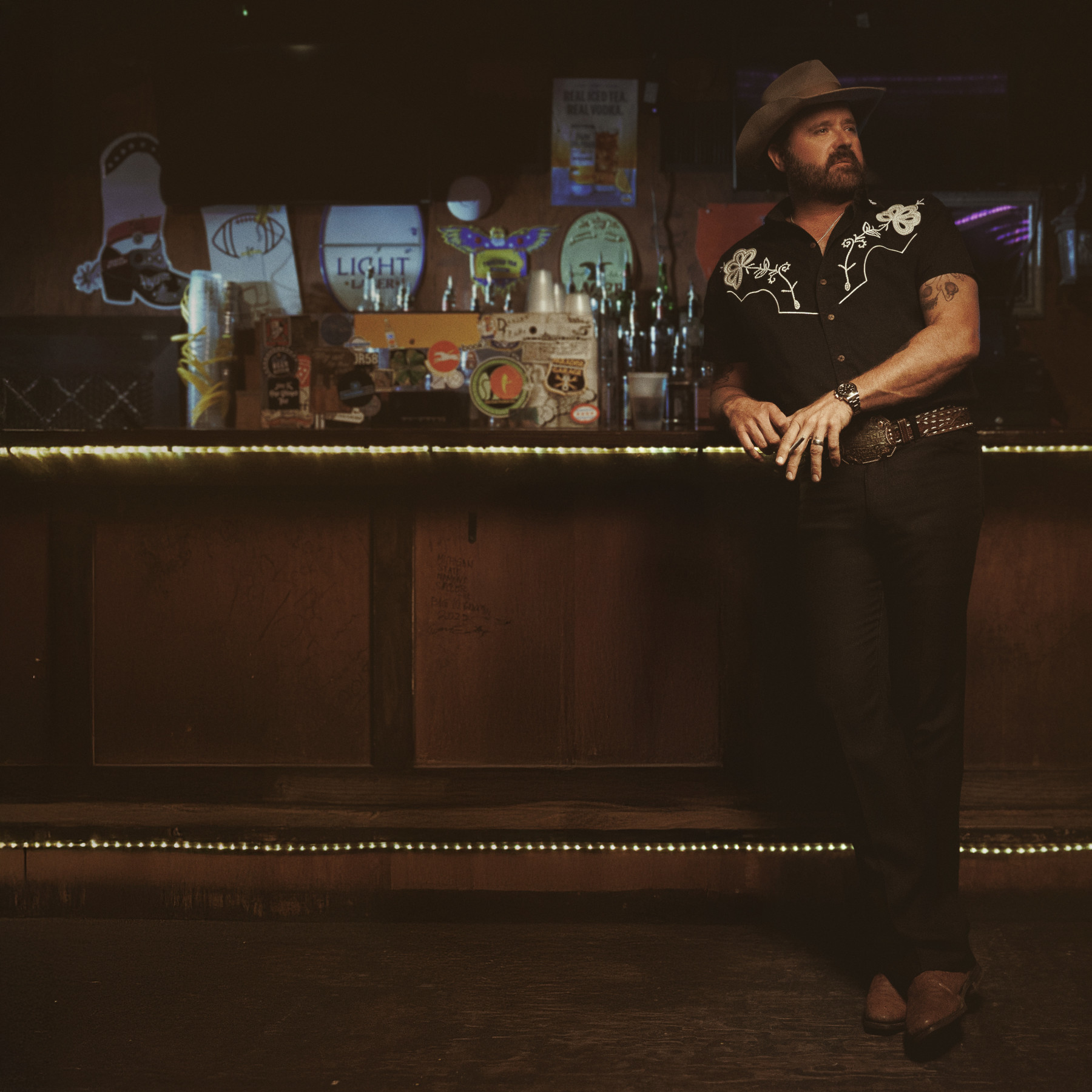 randy houser benefit concert by the alpine club photo