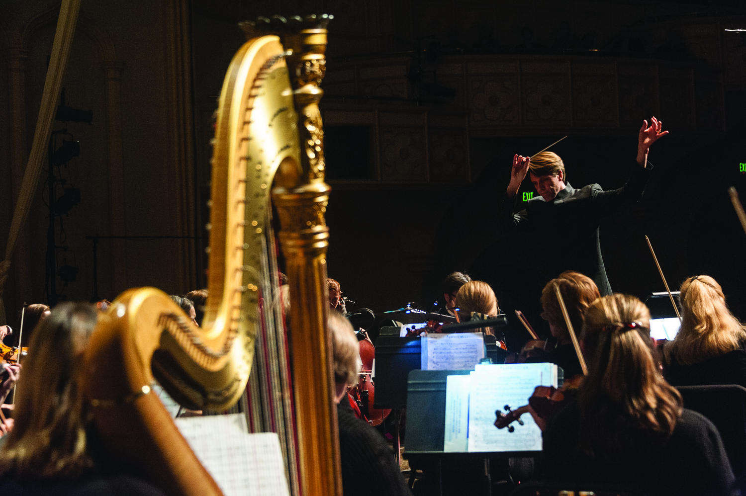 michael butterman conducts the boulder philharmonic orchestra photo