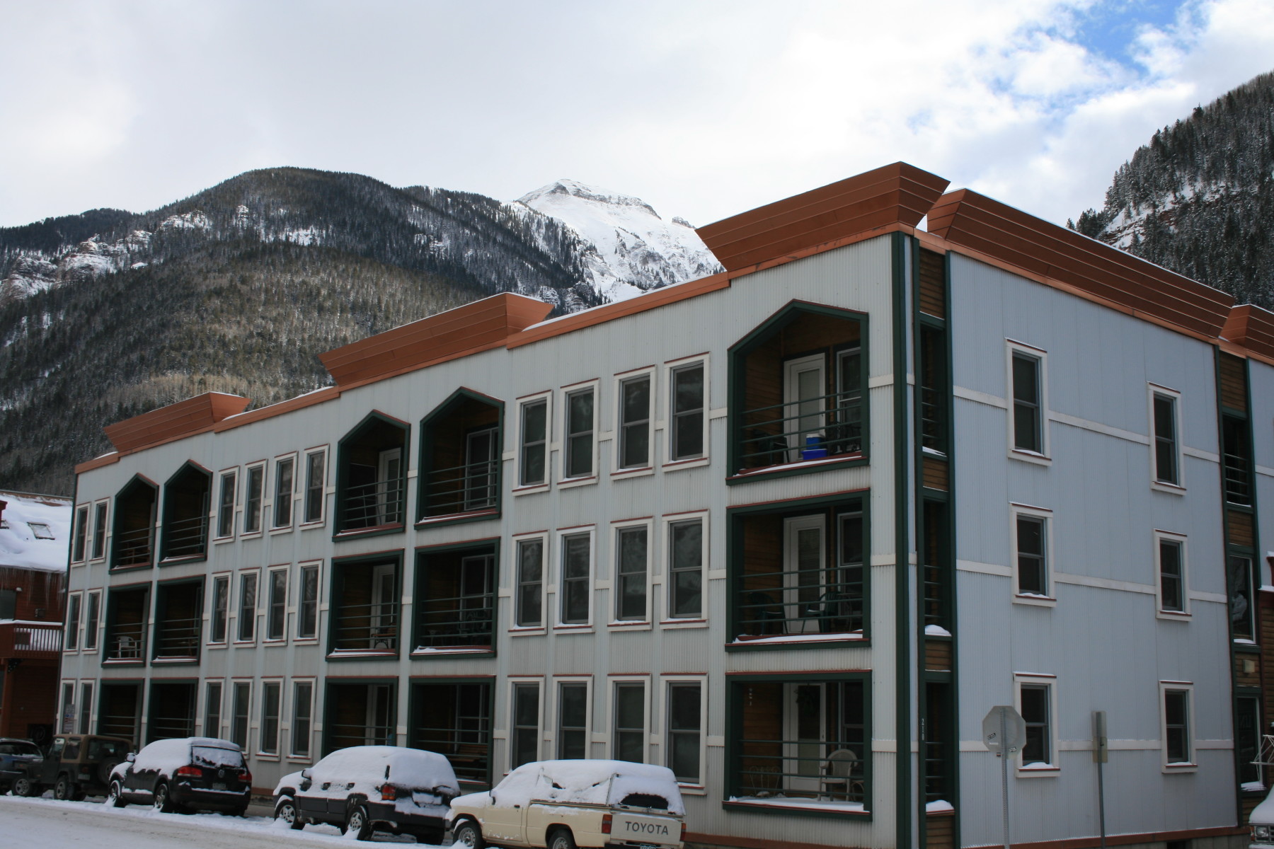 fall line condos photo