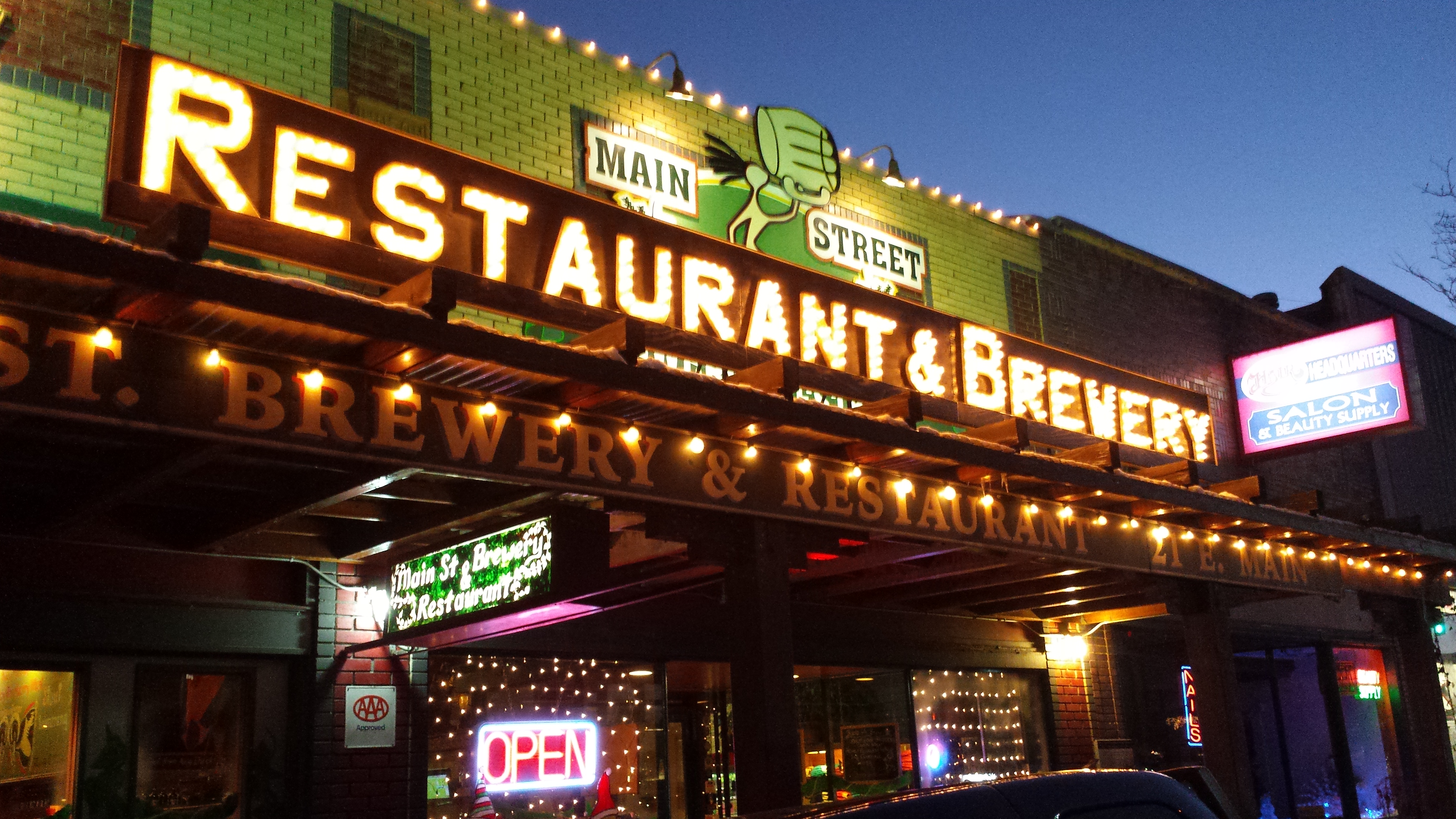 main street brewer & restaurant photo