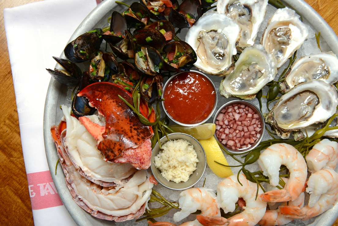 la taverne's seafood platter photo