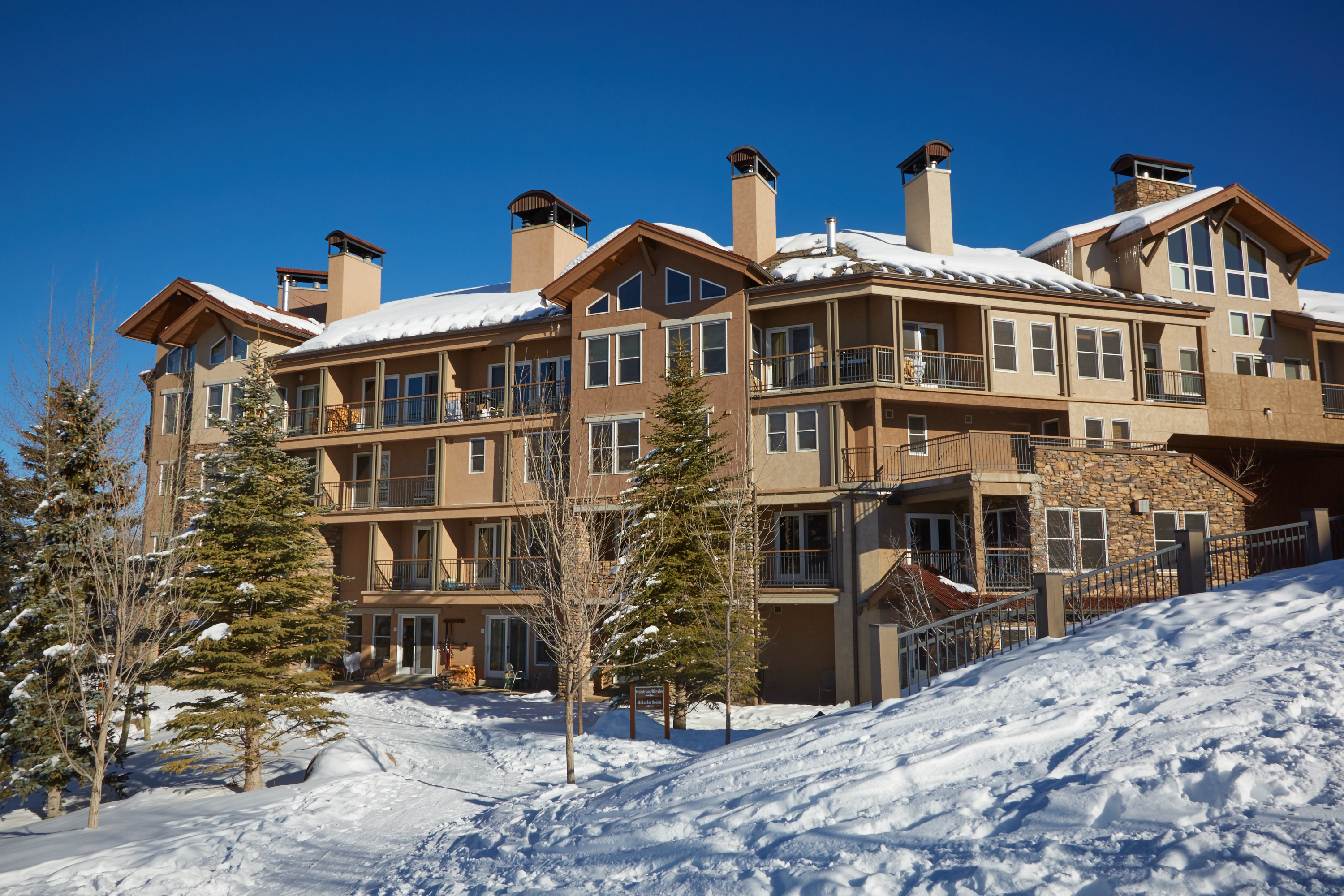 woodrun place on snowmass mountain photo