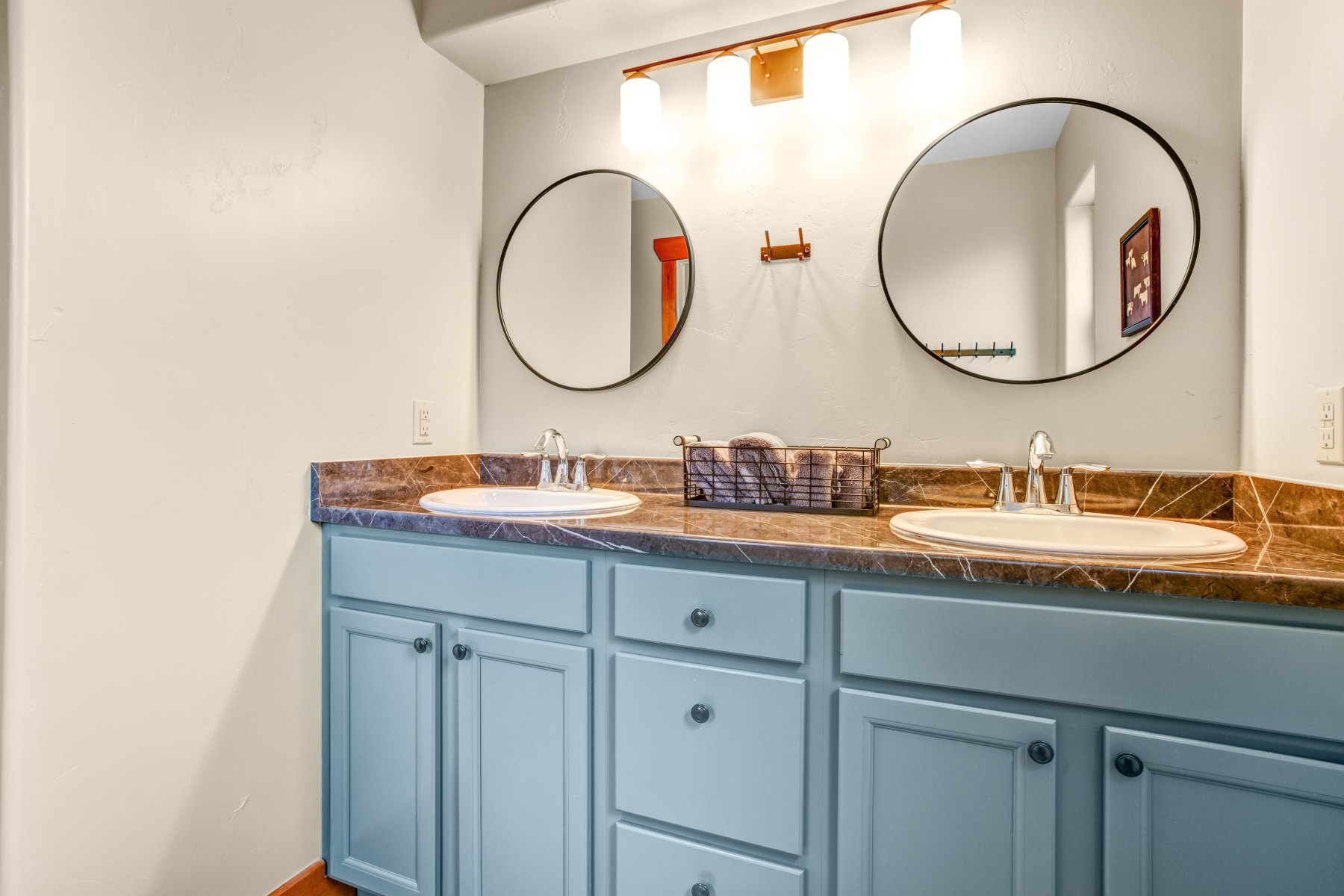 each cabin has two bathrooms, one upstairs and one downstairs.  photo 6