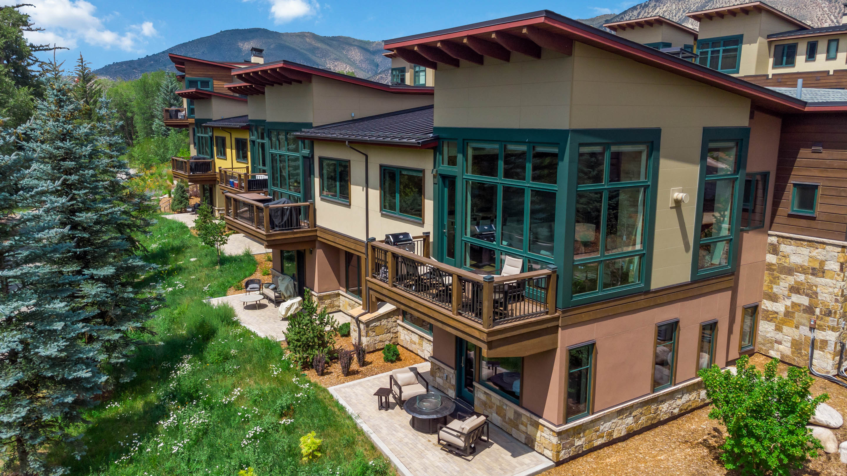 riverfront townhomes photo