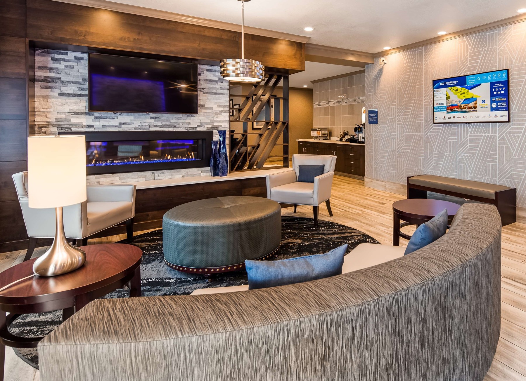 best western greeley lobby photo