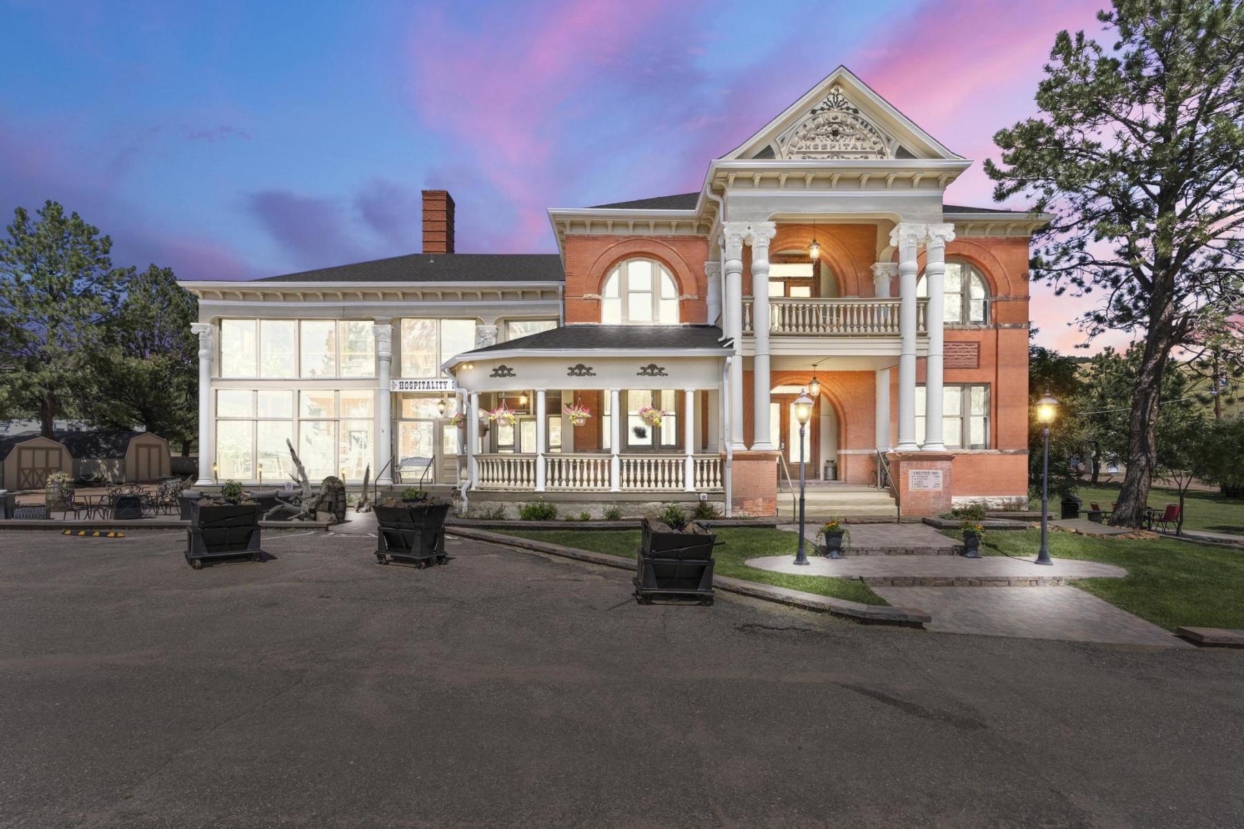 cripple creek hospitality house & rv park photo