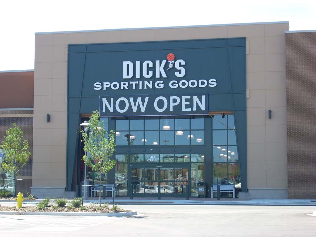 dick's sporting goods - outside view photo