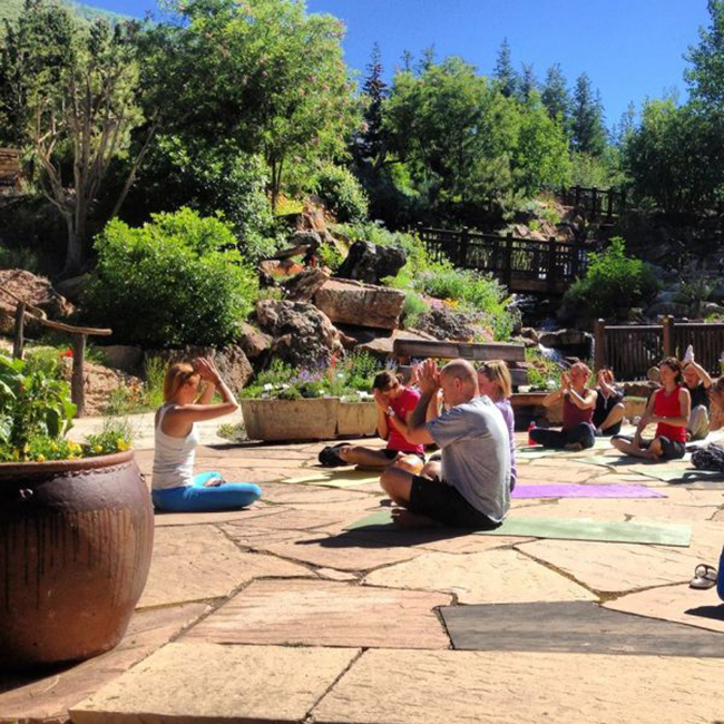 free yoga sessions at betty ford alpine gardens photo 17