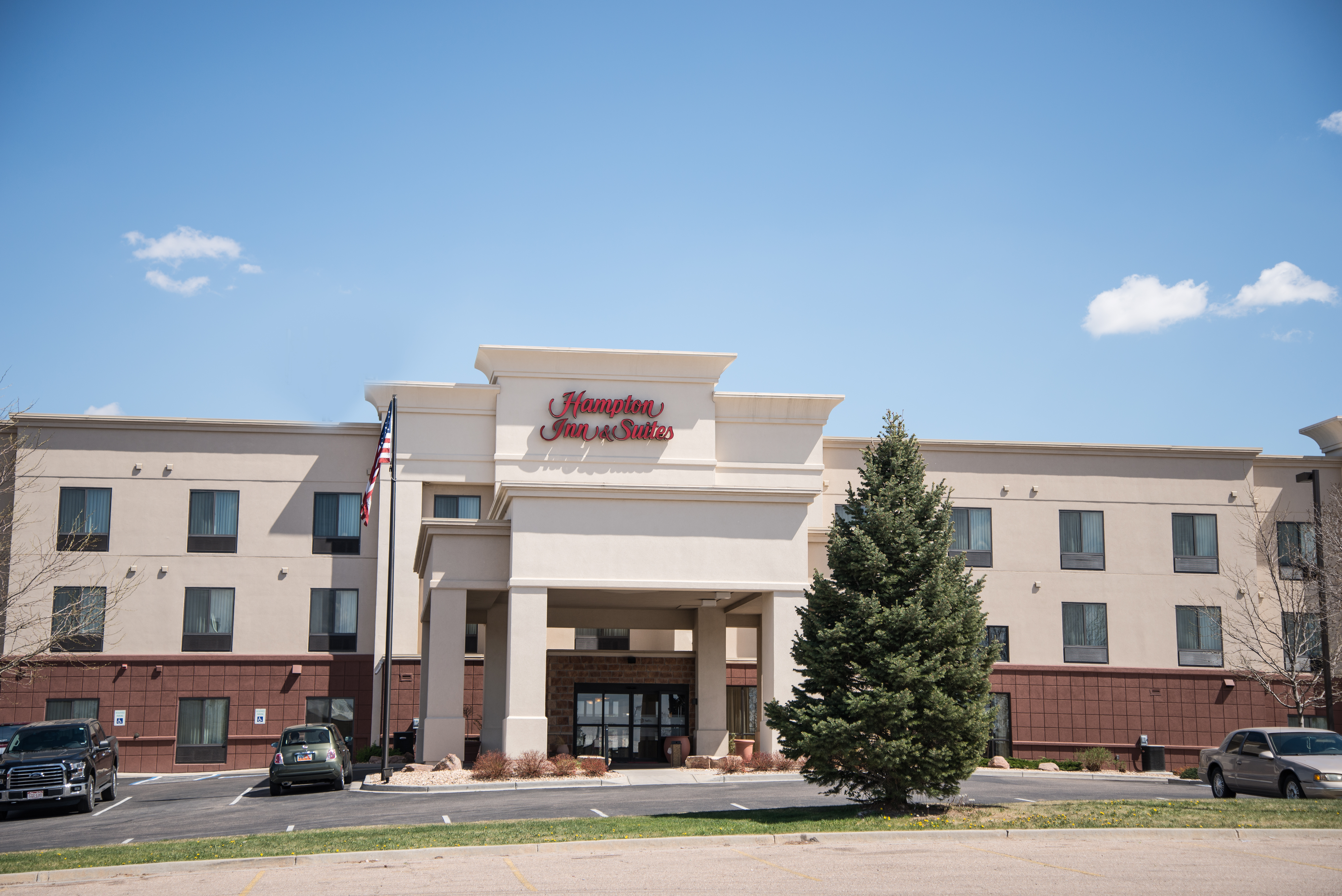 hampton inn & suites greeley - hotel exterior photo