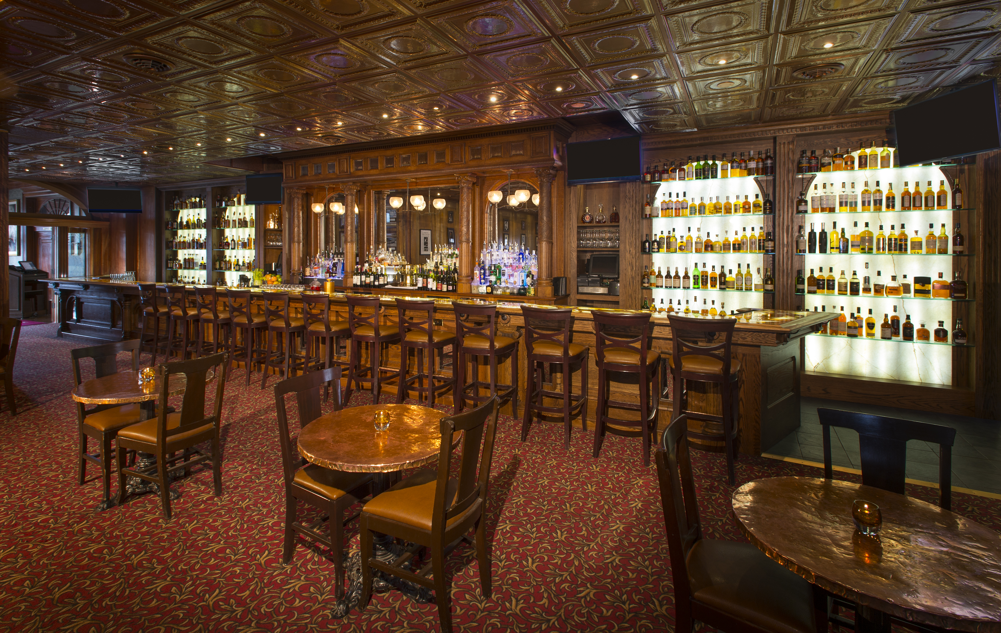whiskey bar at cascades restaurant photo