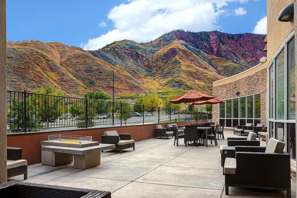 courtyard by marriott - glenwood springs photo