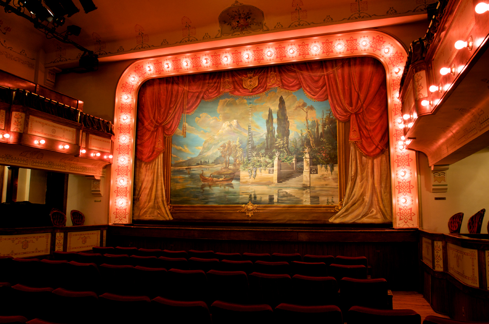 sheridan opera house interior photo