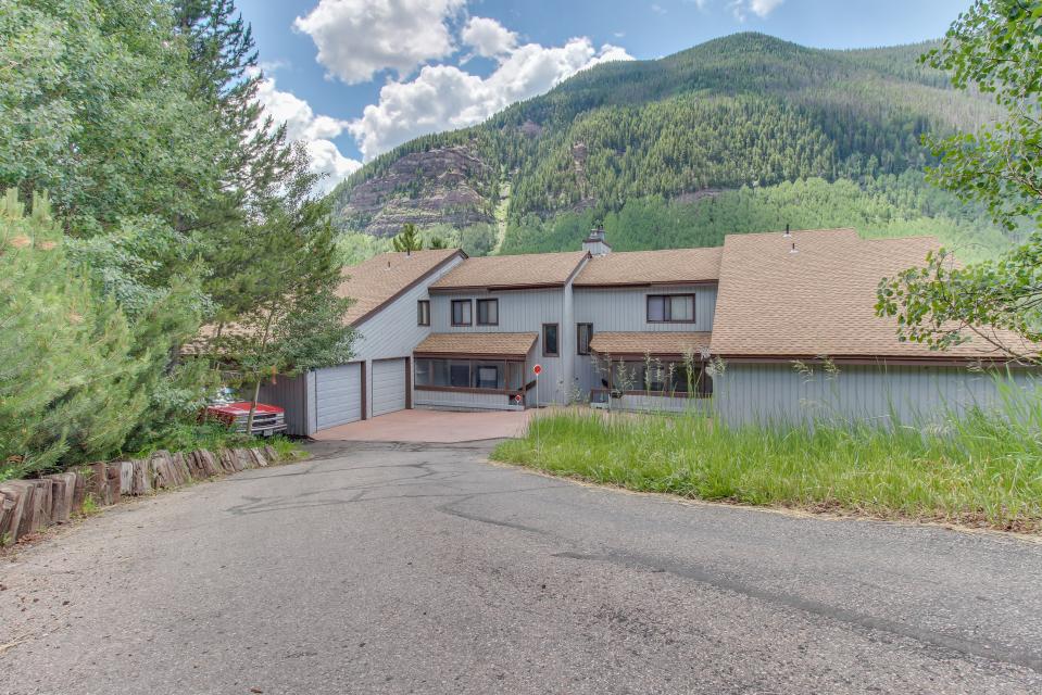 colorado vacation rentals by vacasa. photo