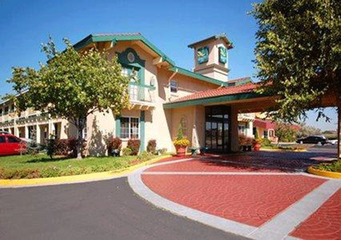 americas best value inn denver photo