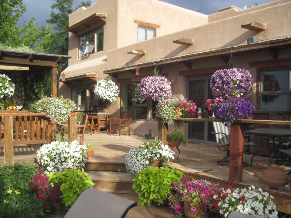 leroux creek inn & vineyards photo