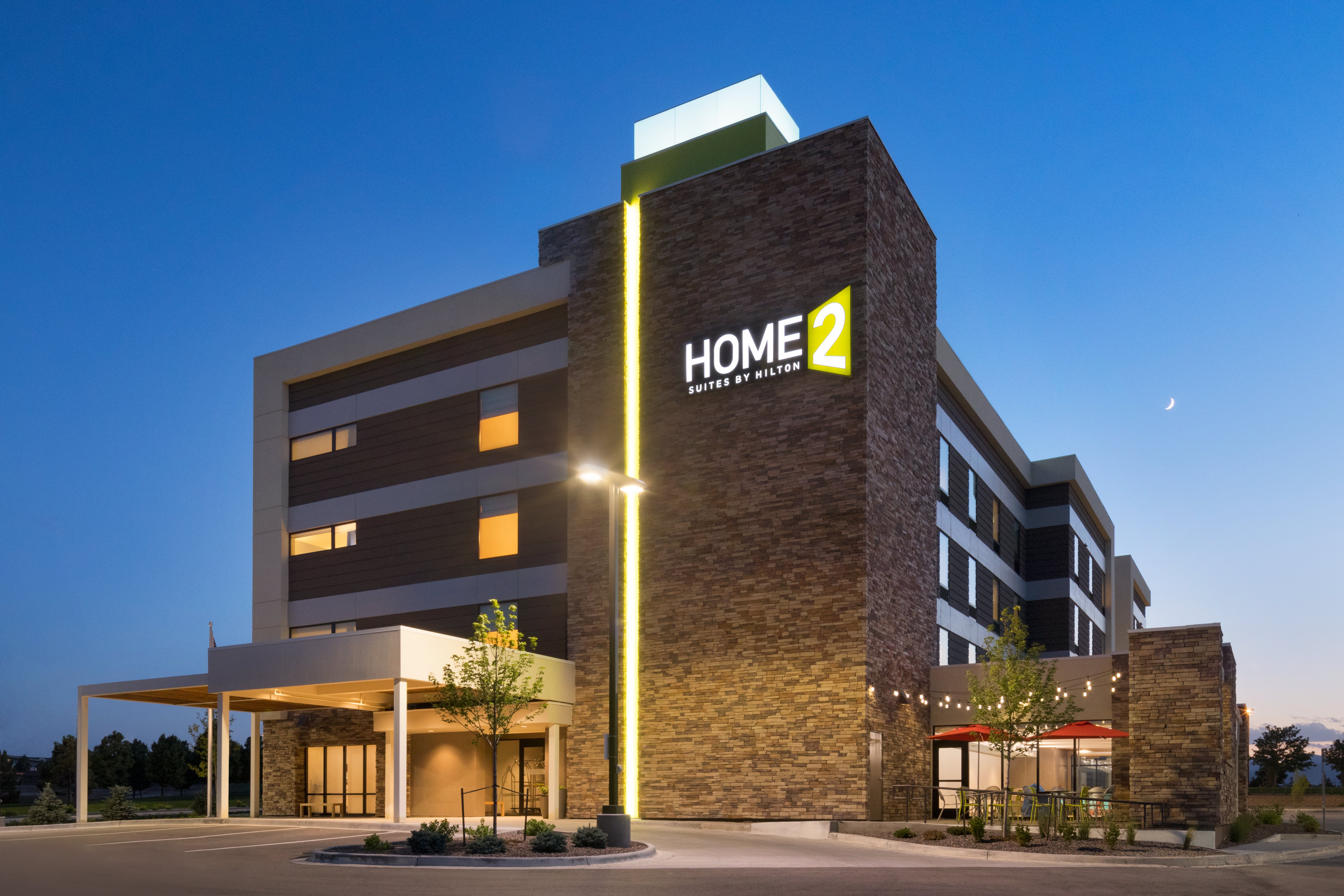 welcome to the home2 suites denver highlands ranch! photo