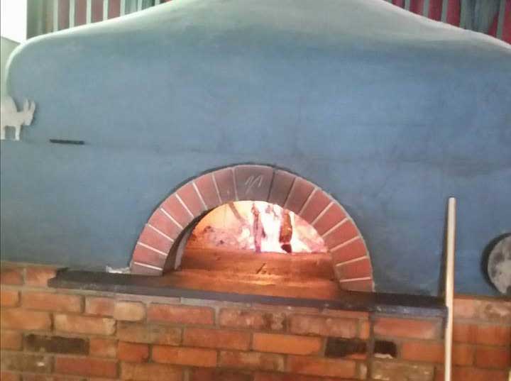 bella luna pizzeria in trinidad photo