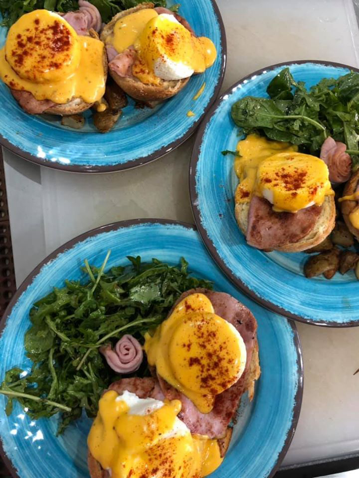 eggs benedict at root and vine market photo