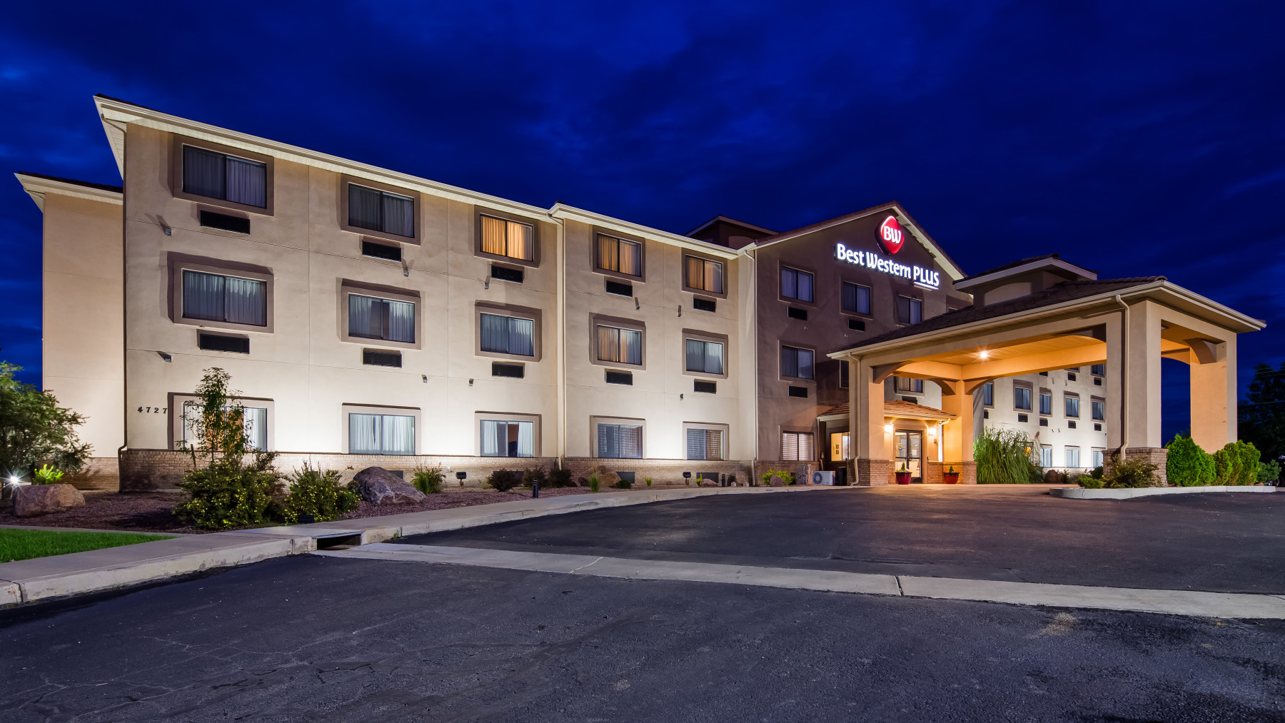 best western eagleridge inn & suites  photo
