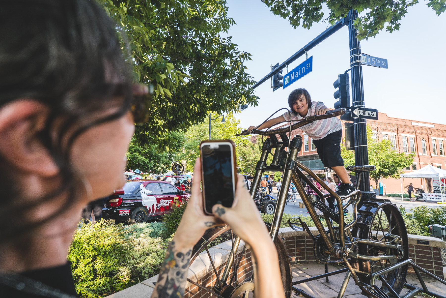 art on the corner. photo by devon balet photo 16