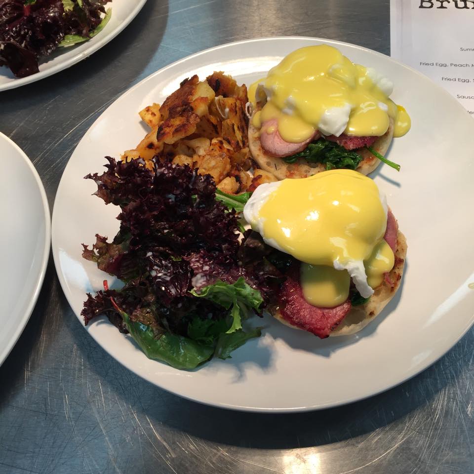 abejas restaurant in golden photo