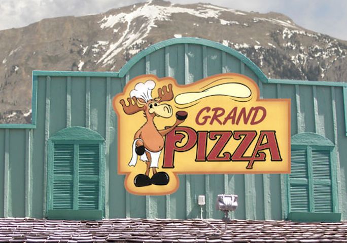 grand pizza in grand lake photo