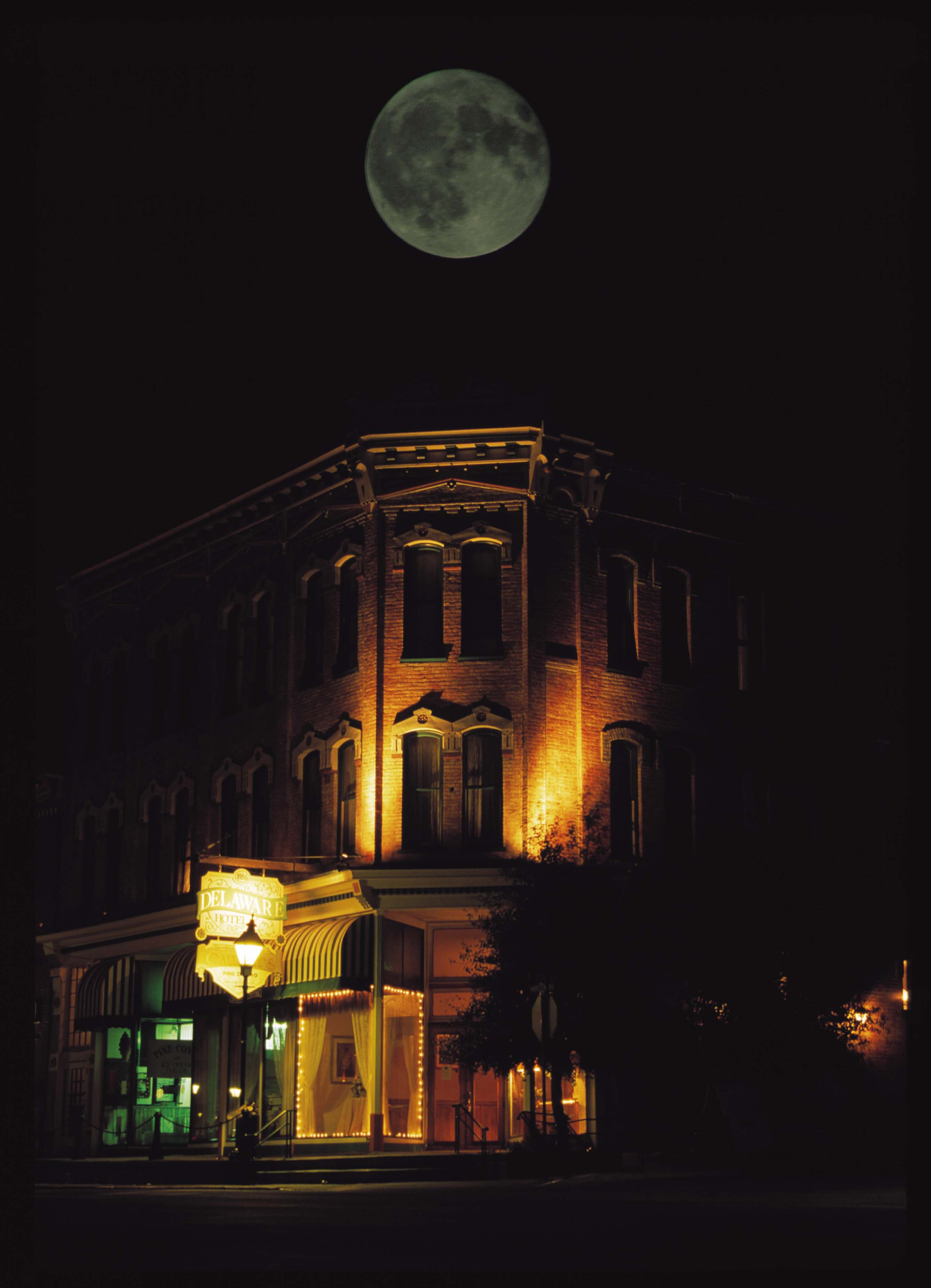 moon over the delaware photo