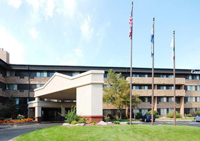 comfort inn & suites stapleton photo