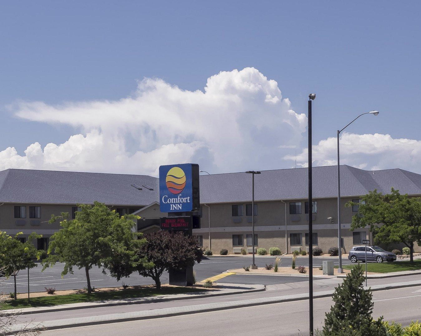 comfort inn - pueblo photo 2