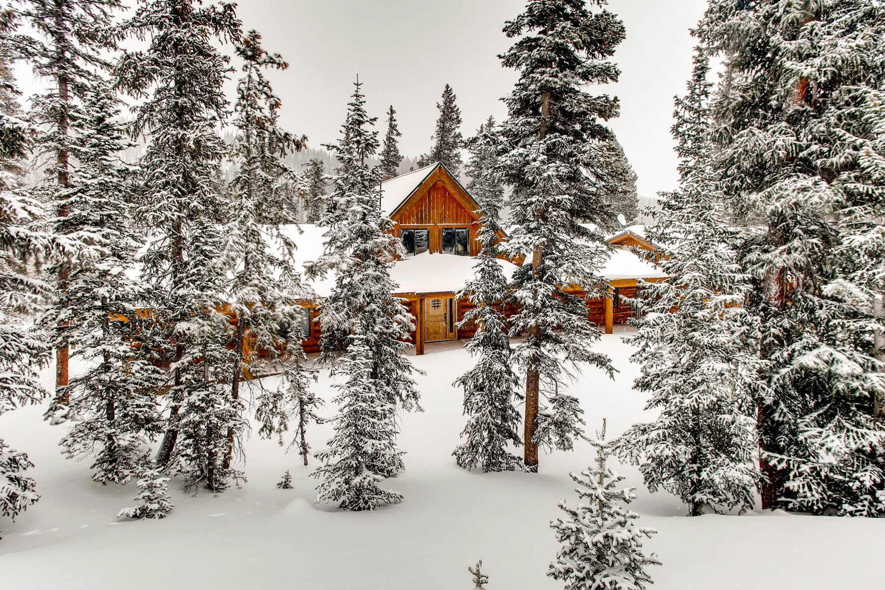 the great escape - sleeps 18/hot tub/game room/ wet bar/near fairplay and breckenridge photo
