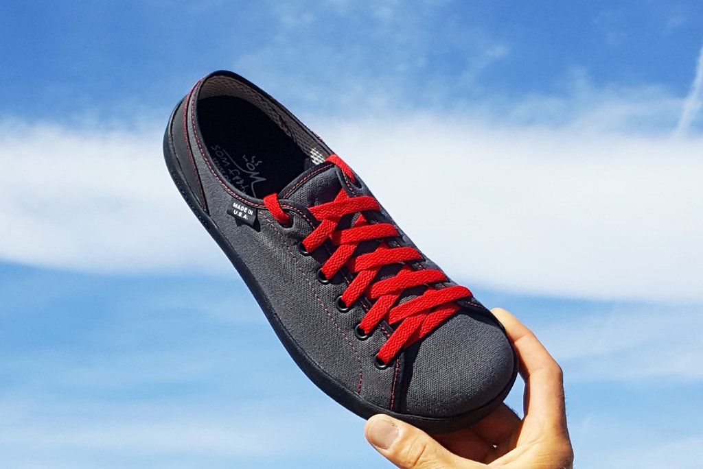 briquette also available in purple and blue photo