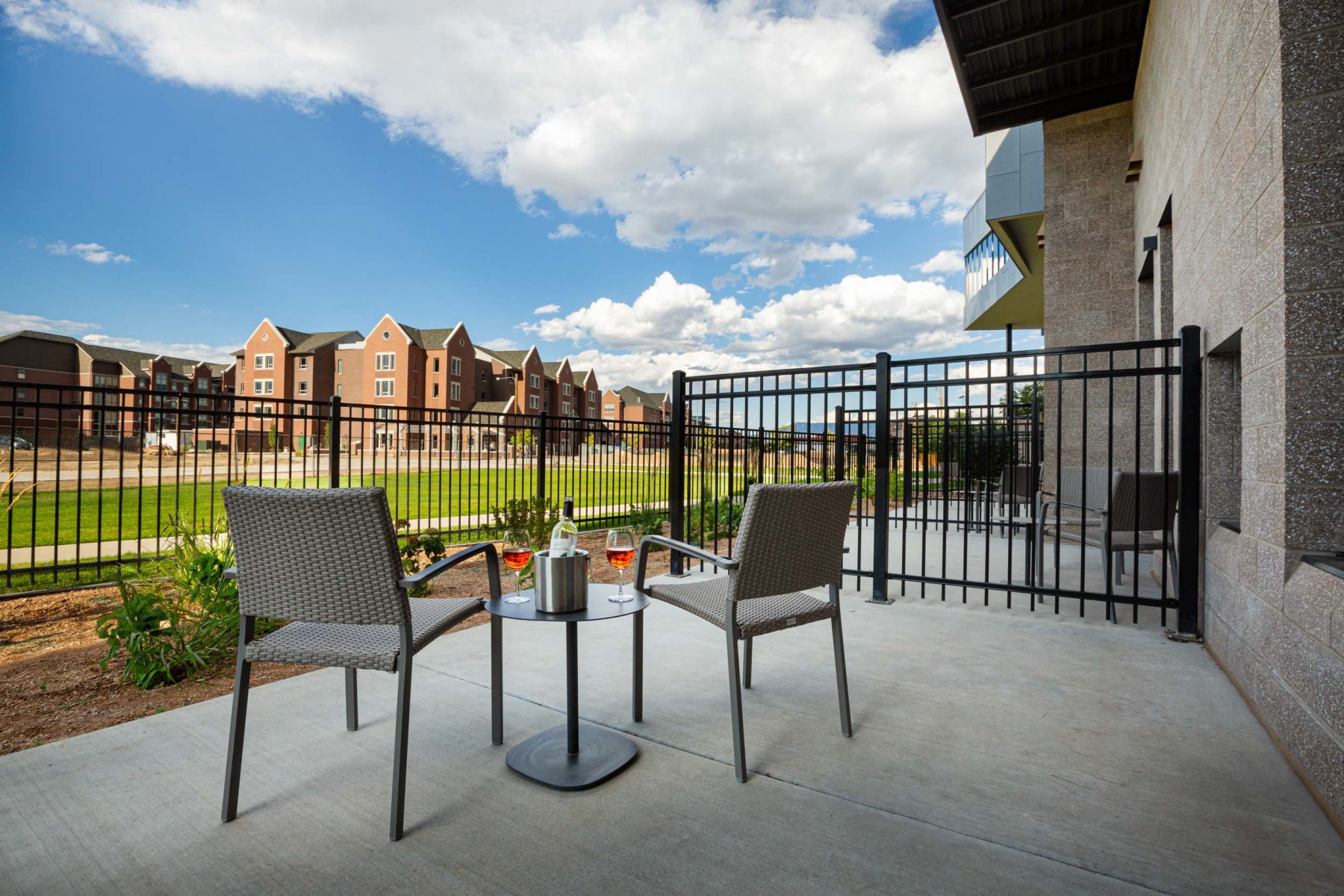 hotel maverick photo 6