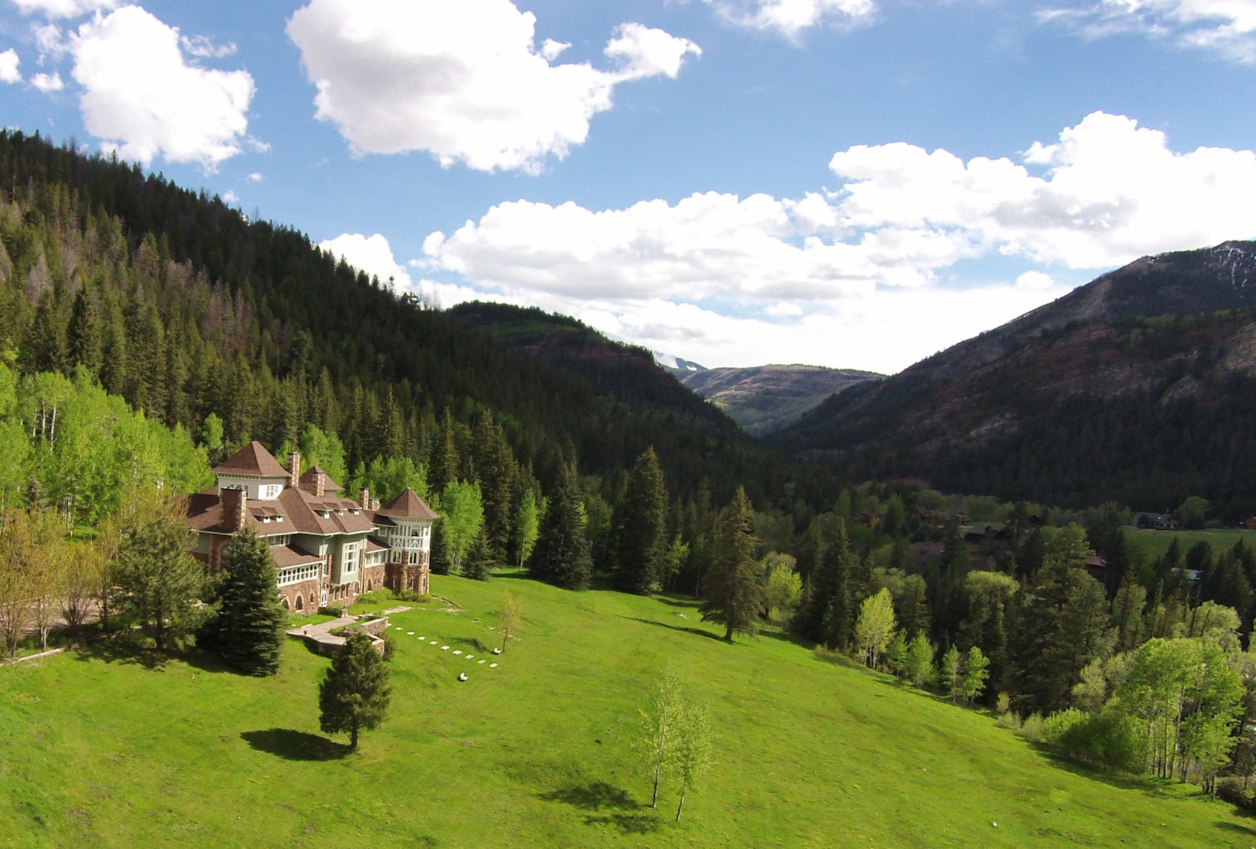 redstone castle photo