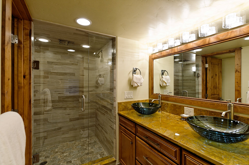 premier bathroom photo 7