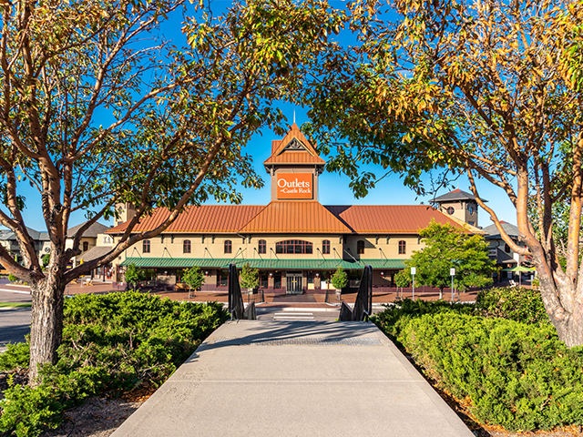 Outlets at Castle Rock 