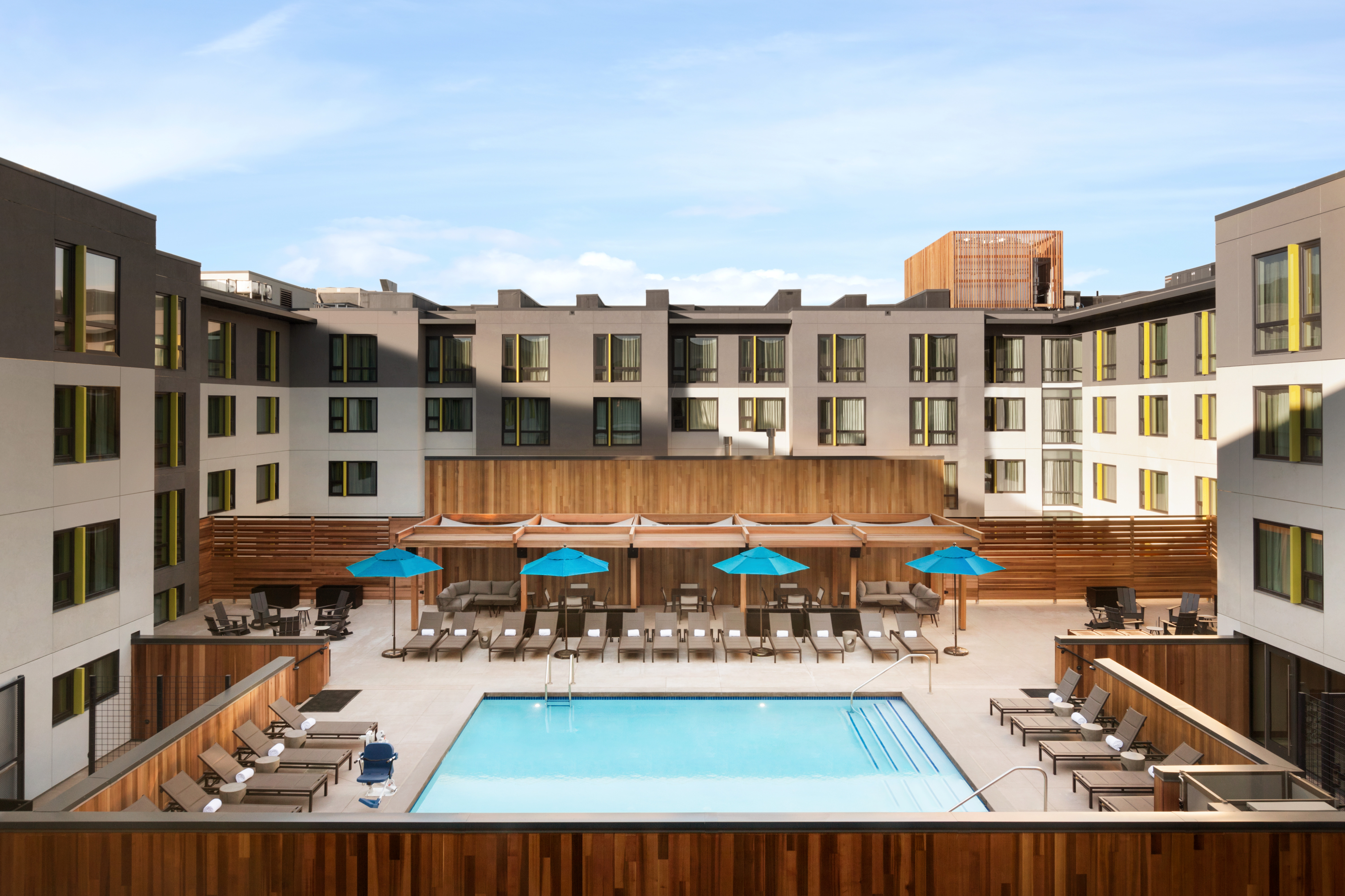 outdoor, rooftop pool at the embassy suites boulder photo