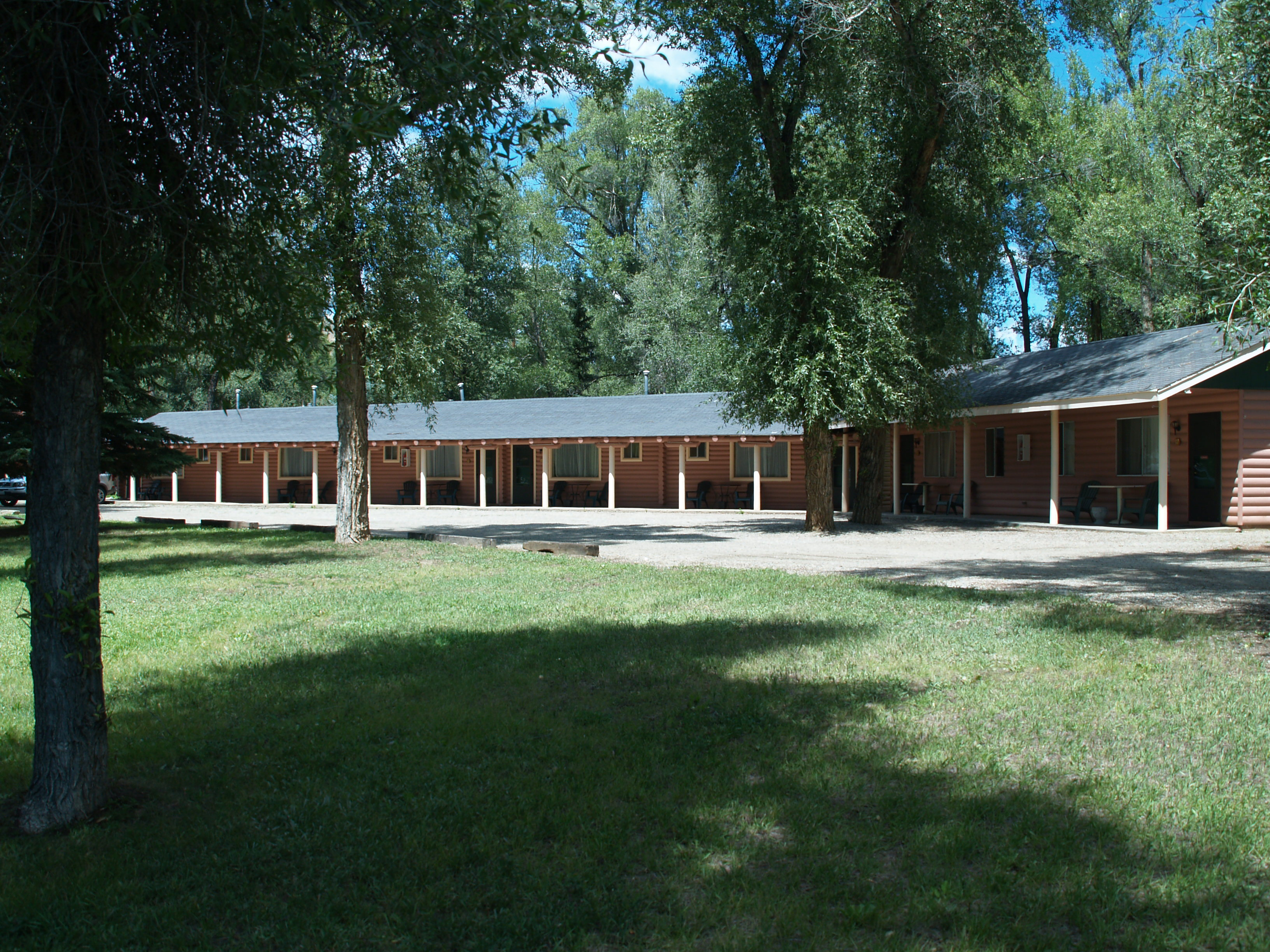 island acres resort motel, gunnison, co photo