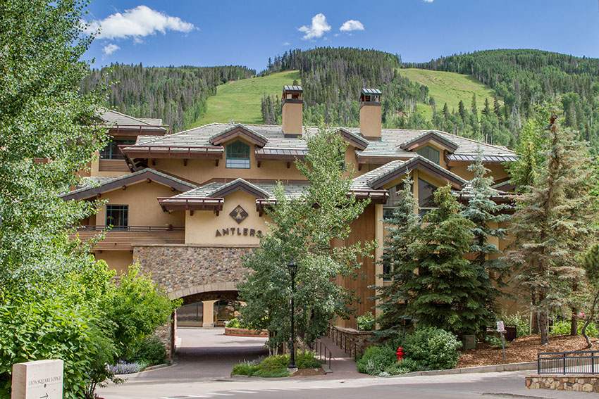 antlers at vail hotel condominiums are located just 150 yards from the ski lifts, facing vail mountain. photo 11
