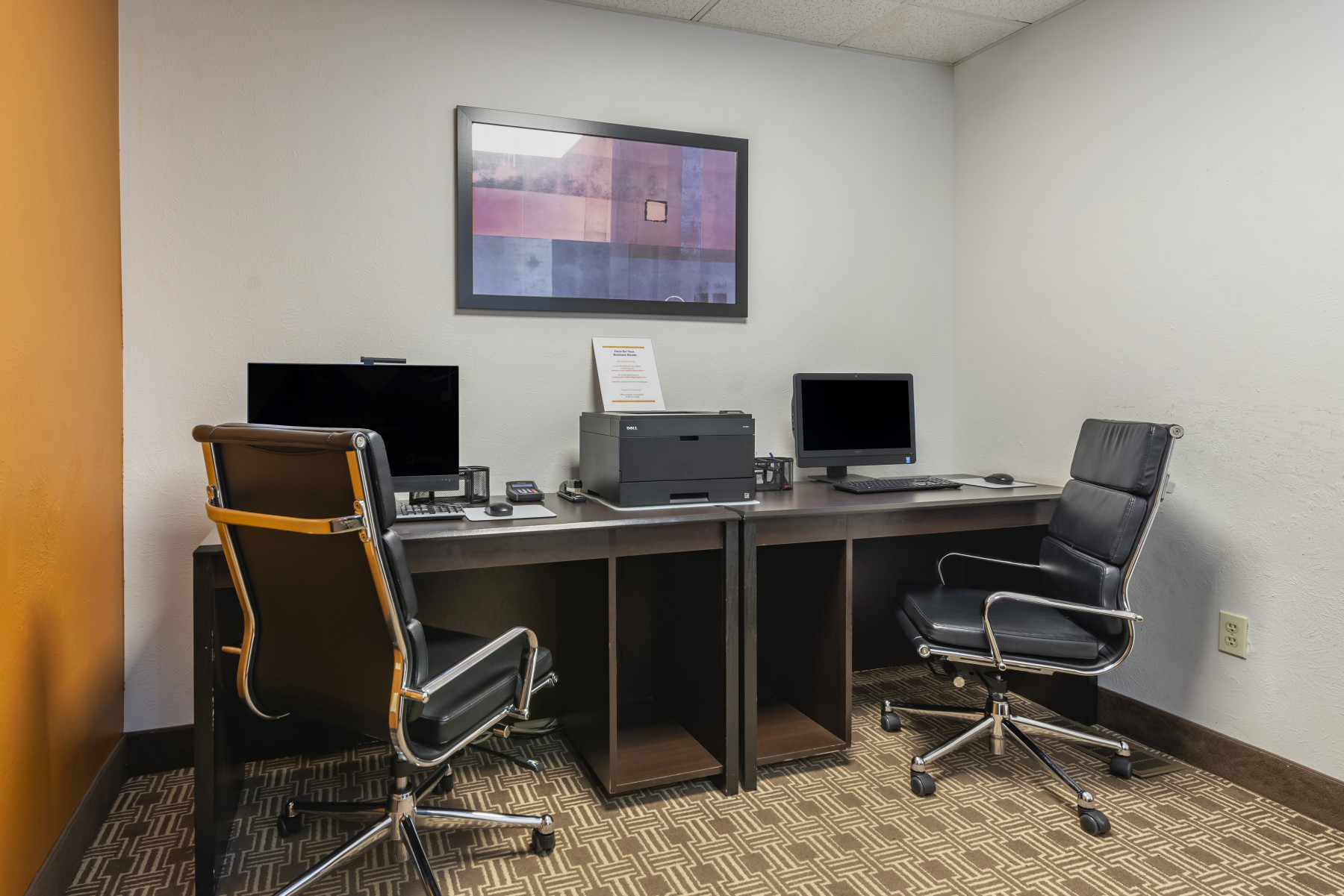 business center photo 8