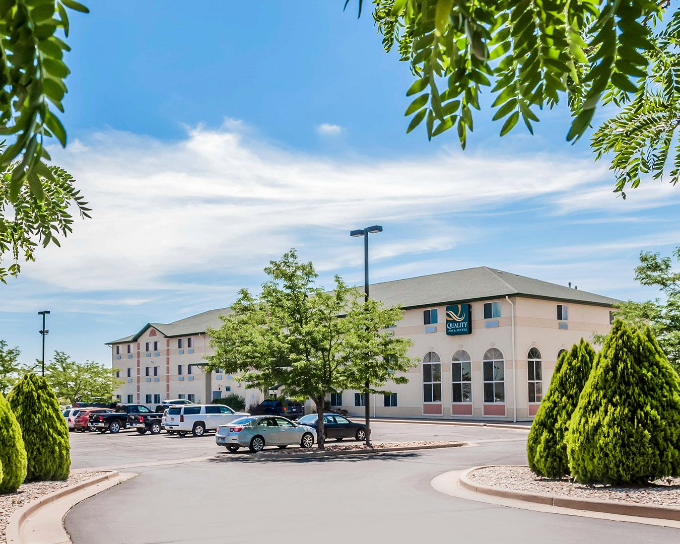 quality inn & suites in pueblo photo