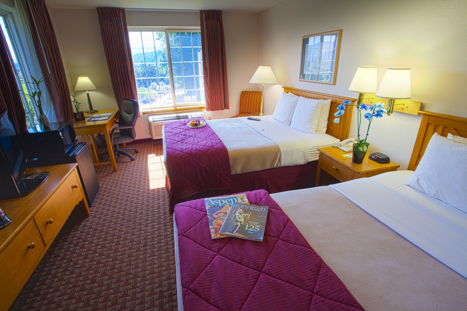 two queen beds standard room photo 5