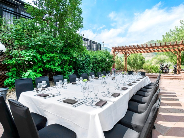 clear creek courtyard photo 14