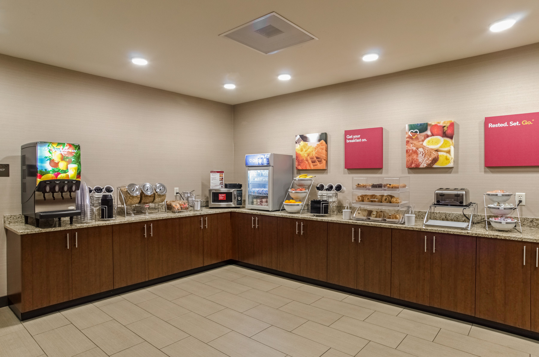 breakfast bar photo 2