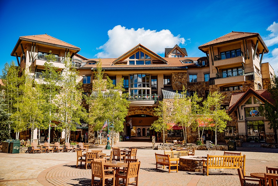 exterior summer photo